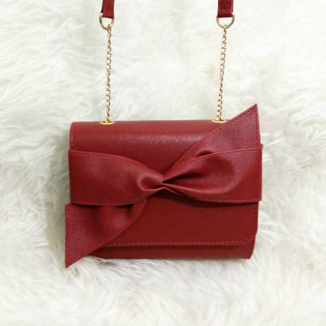 

MONARCHI Ribbon Pita Maroon | Tas Wanita Sling Bag Lucu Iket Ikat Fashion Kulit Fashionista Trendy Trendi Hempers Kekinian Terbaru OOTD Travel Pergi Jinjing Bahu Belt Jepang Mewah Dewasa Mini Remaja Anak Retro Vintage Kecil Casual Formal Kerja Sekolah COD