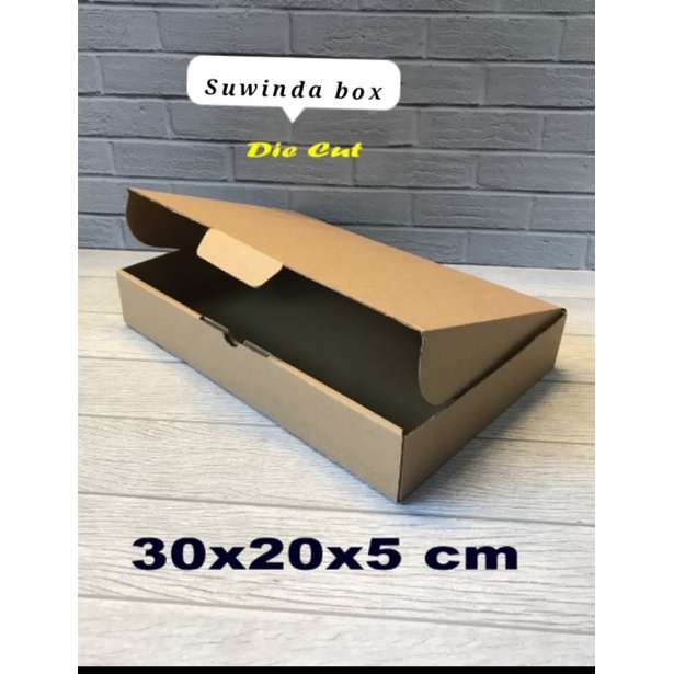 

Kardus/karton box Uk.30x20x5 cm.......model kardus Pizza