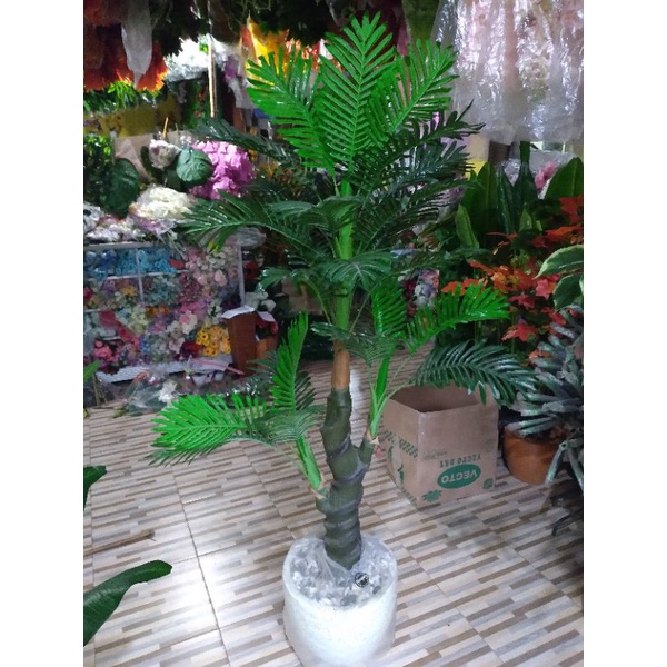 pohon palem plastik cabang 3, pohin artificial tinggi. pohon plastik tinggi.