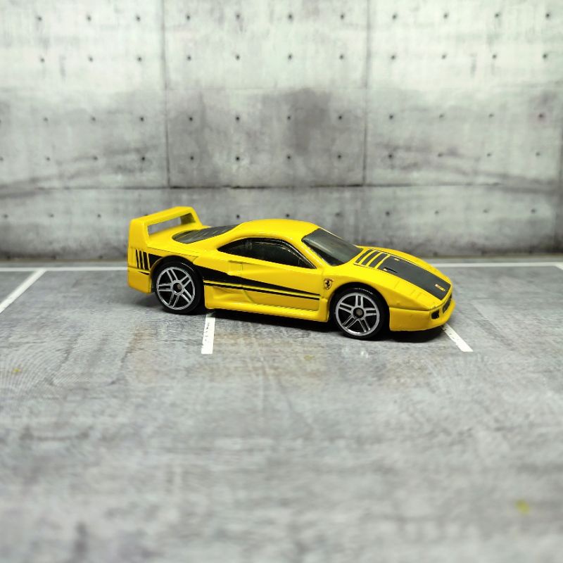 Hot Wheels Ferrari F40 Loose