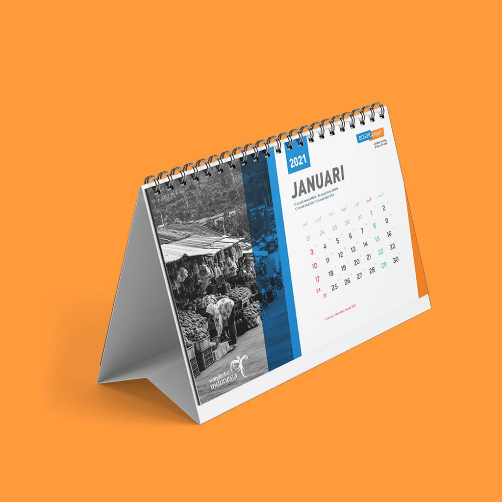 

Kalender Meja Ukuran A5 setengah A4 8 Lembar Bahan AP230 Print Bolak Balik Plus Spiral Kawat