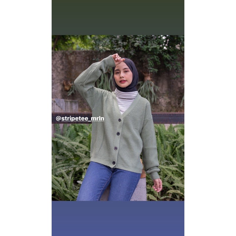 Wolly Crop // Cardigan Rajut Crop || By @stripetee_mrln-Greentea