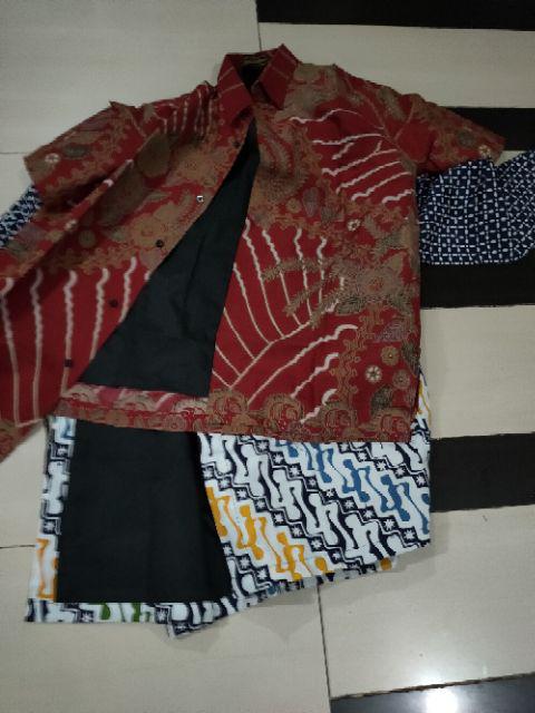 Wibawa Merah Pendek Kemeja Batik Pria Full Furing Bahan Katun Primisima
