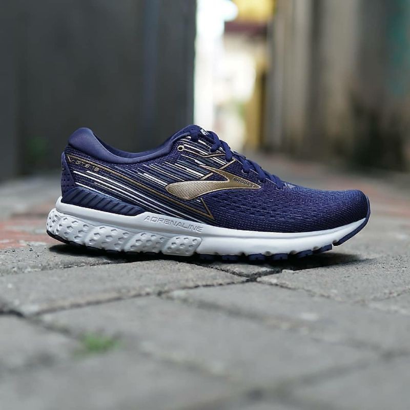 brooks cushion me