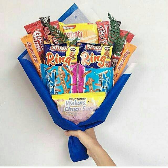 

Bouquet Snack Biru Putih (snack random)
