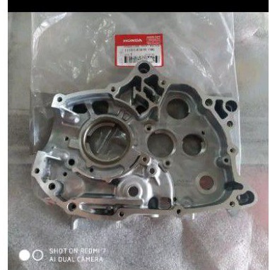 CRANKCASE OLI KALTER TENGAH REVO 110 BLADE REVO FI 11101-KWW-740 ORIGINAL