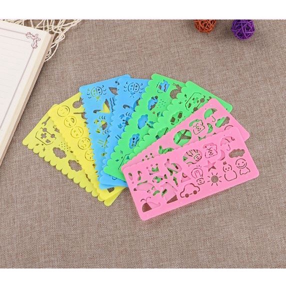 Penggaris Pengaris Gambar Plastik Karakter Bentuk Pola Lucu Peralatan Stationery Stationary Alat Tulis Sekolah Anak GANNISE ST0022 4.9 84 Penilaian 4,7RB Terjual
