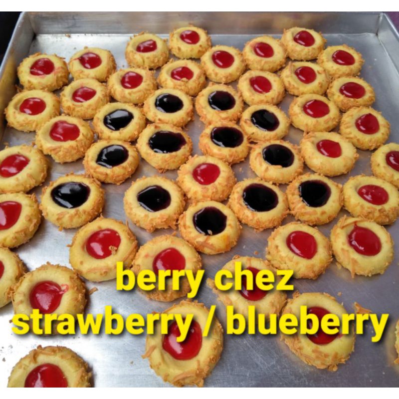 

Berry Chez Tumbprint kue kering strawberry blueberry halal murah cookies kukis hampers kue lebaran hampers