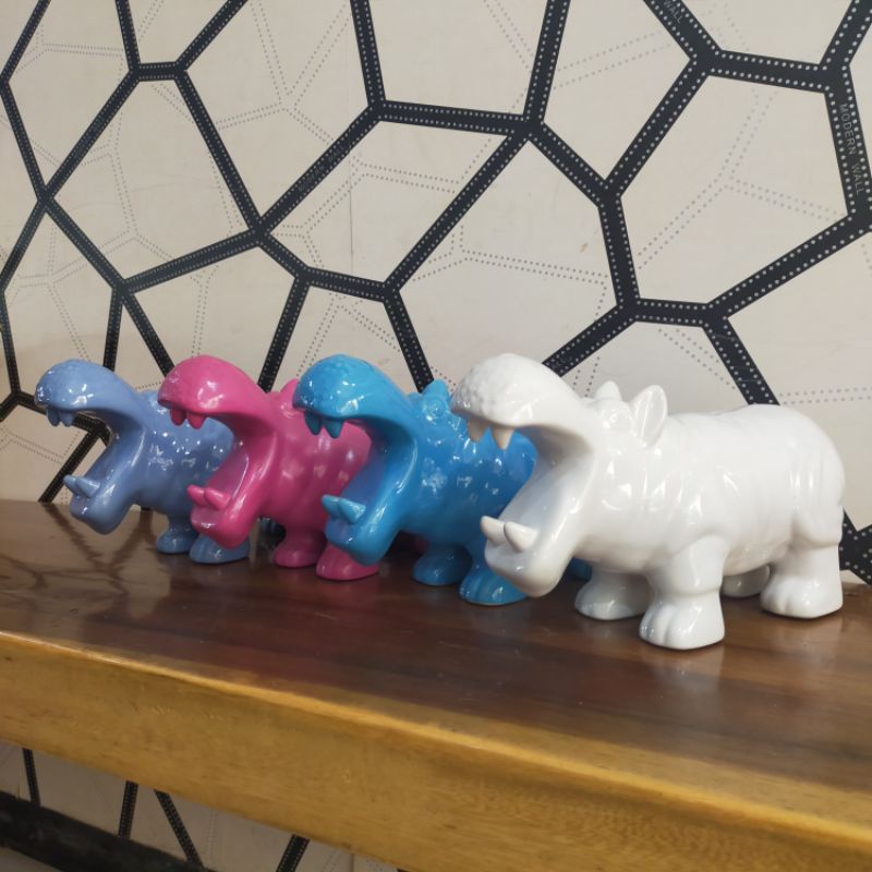 patung statue keramik hippo kuda nil