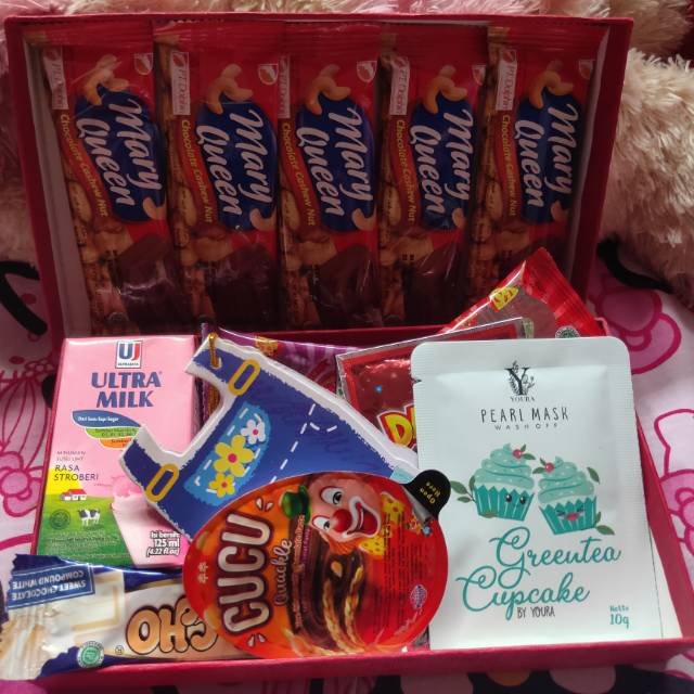 

Snackbox / kado ultah/ kado wisuda /
