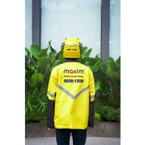 Helm dan Jaket Maxim Prioritas ( Transportasi online )