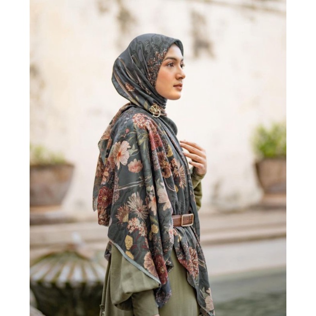 Sandhya Scarf Heaven Lights