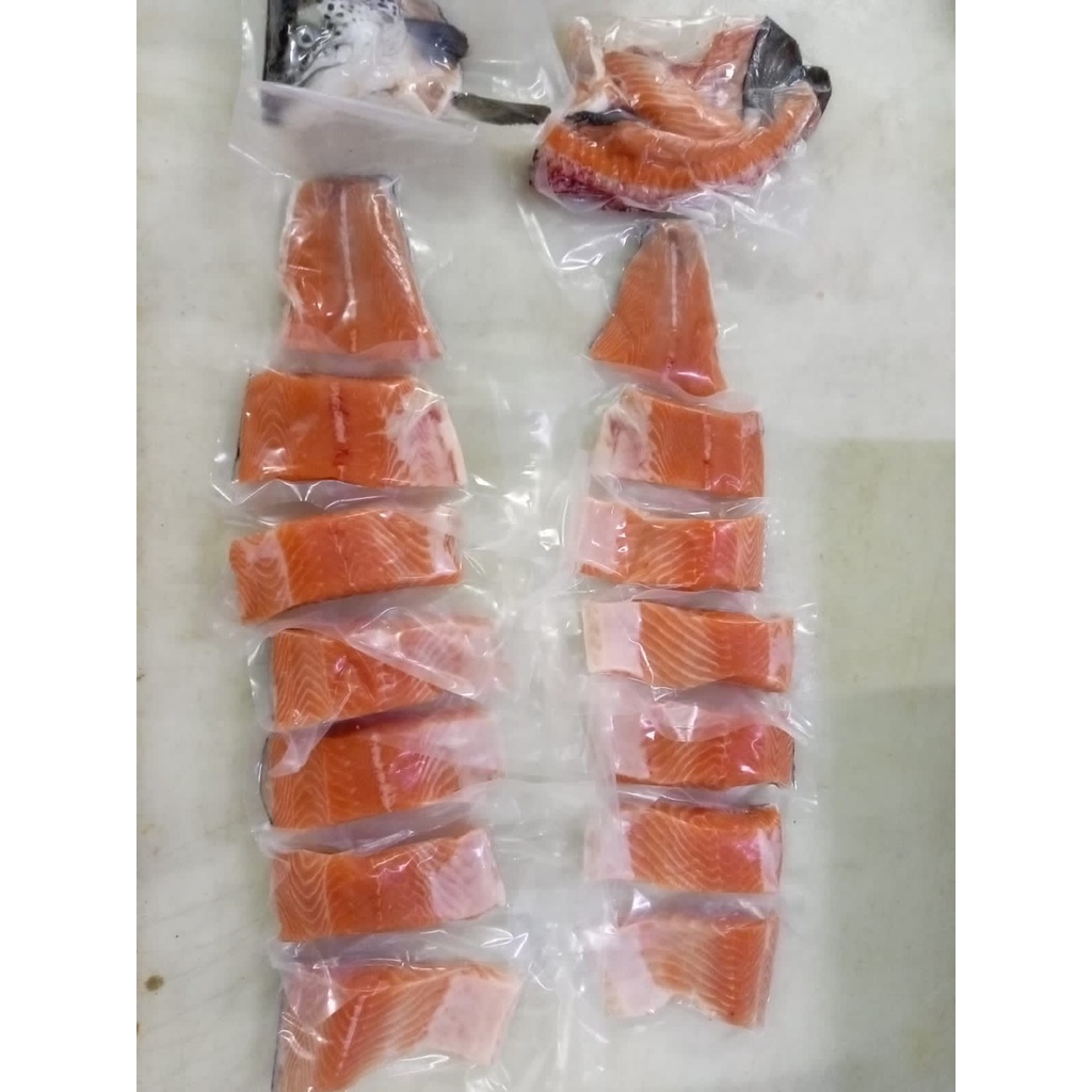 SALMON UTUH FRESH / NORWEGIAN SALMON UTUH FRESH PER EKOR SASHIMI GRADE