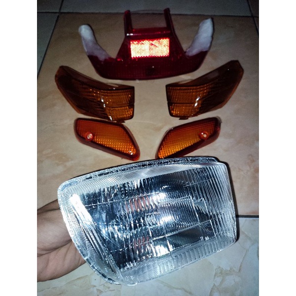 lampu depan mika sen depan mika stop sen belakang  yamaha force1 f1 force 1 crypton cripton