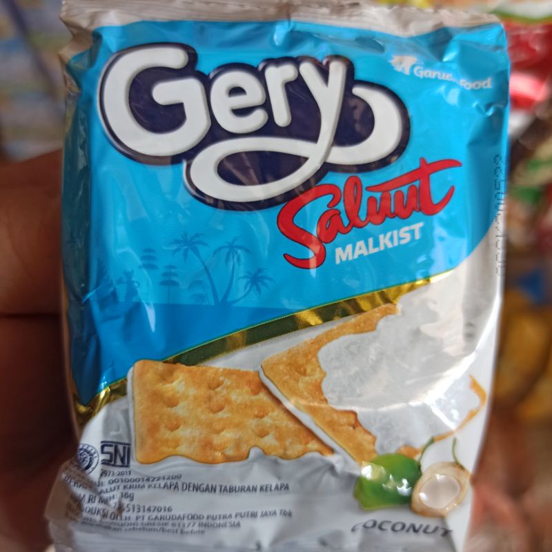 

Gery Saluut Malkist Biskuit Krim Kelapa 18 Gram