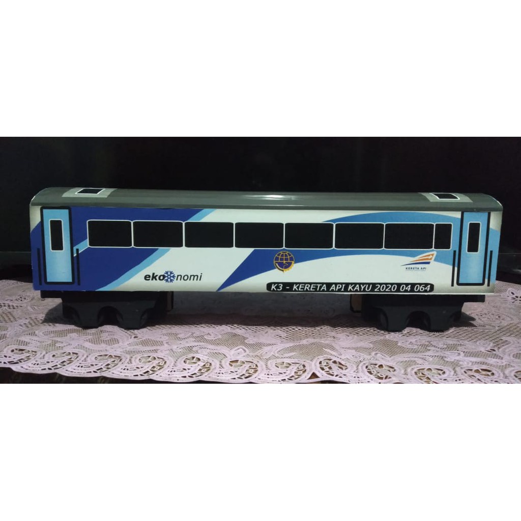MINIATUR KERETA API KAYU Gerbong Kereta Api Ekonomi Kraktau Blue Ice