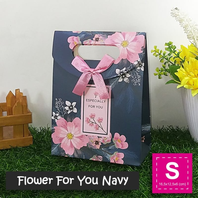 

Paper Bag Motif / Tas Kertas Kado / Tas Ulang tahun - S Flower For You