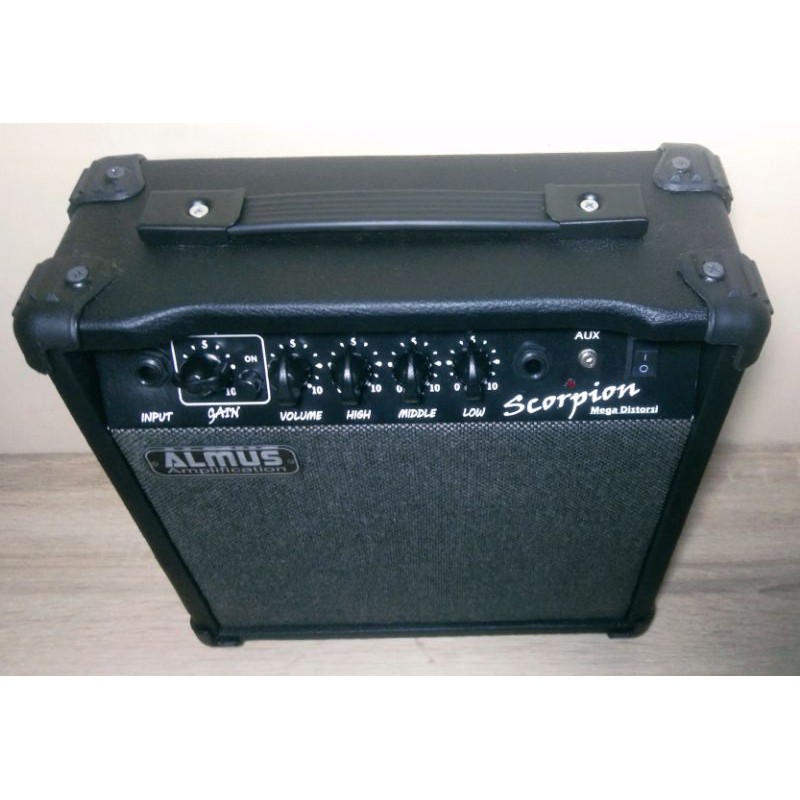 AMPLI GITAR ALMUS SLIM Scorpion DISTORSI 2 Input