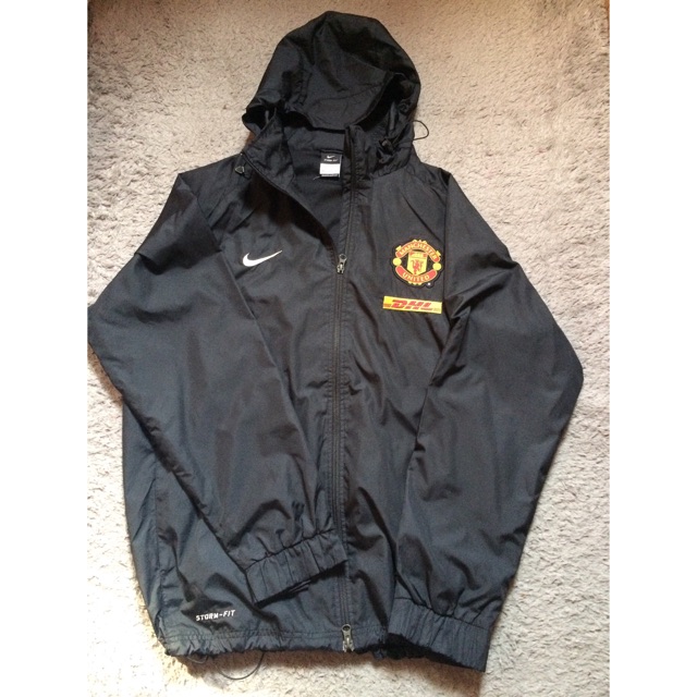 Peeloved jaket Nike MU second original