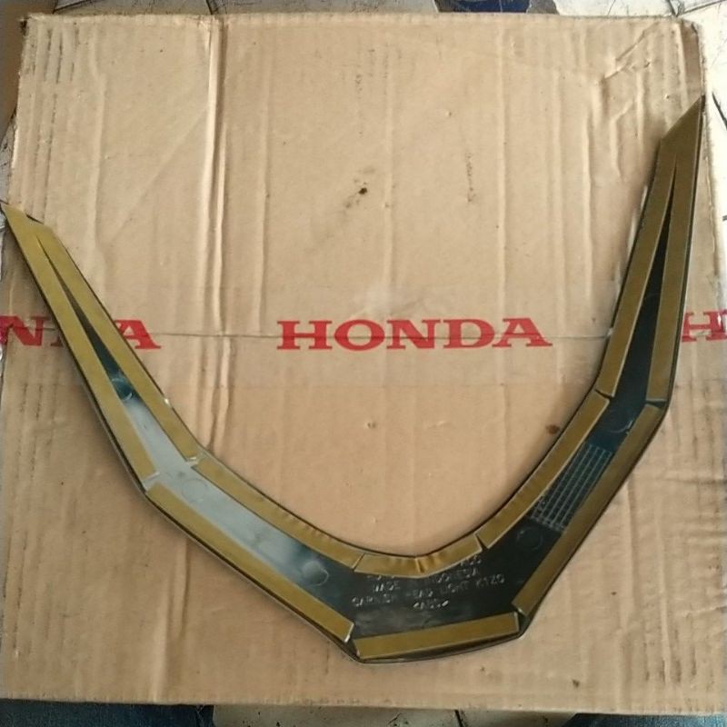 GARNIS LAMPU DEPAN HEAD LIGHT HONDA PCX 160