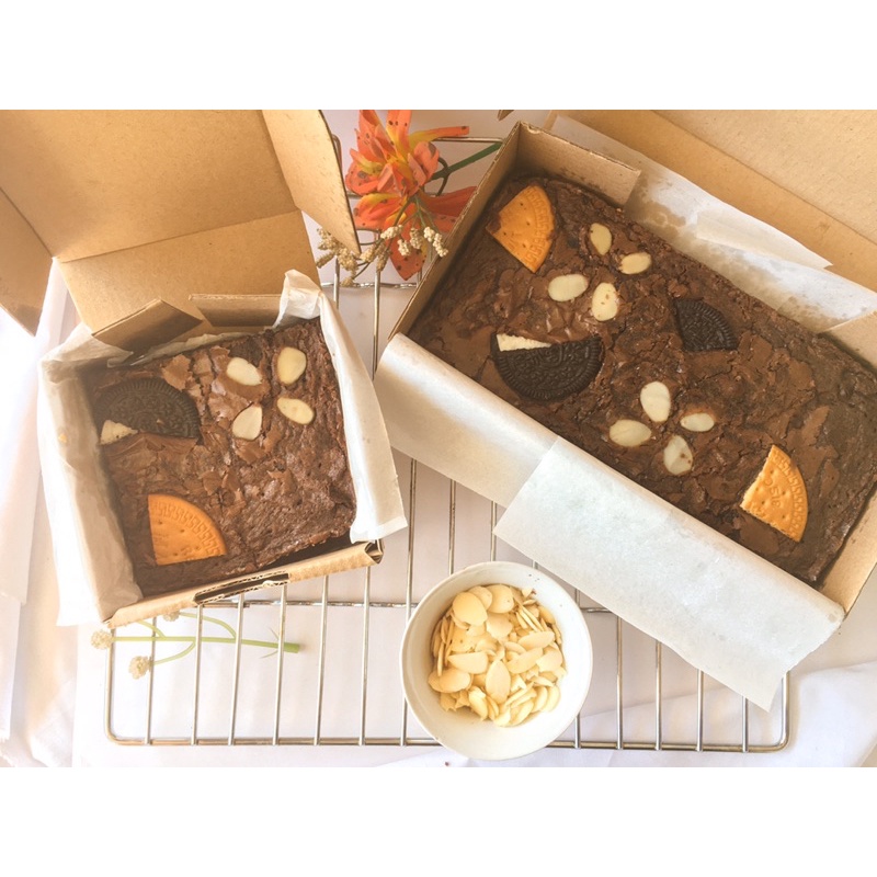 

Brownies sekat shiny crust mix topping | Brownies panggang