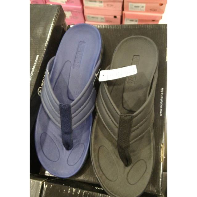 Sandal nevada cowok