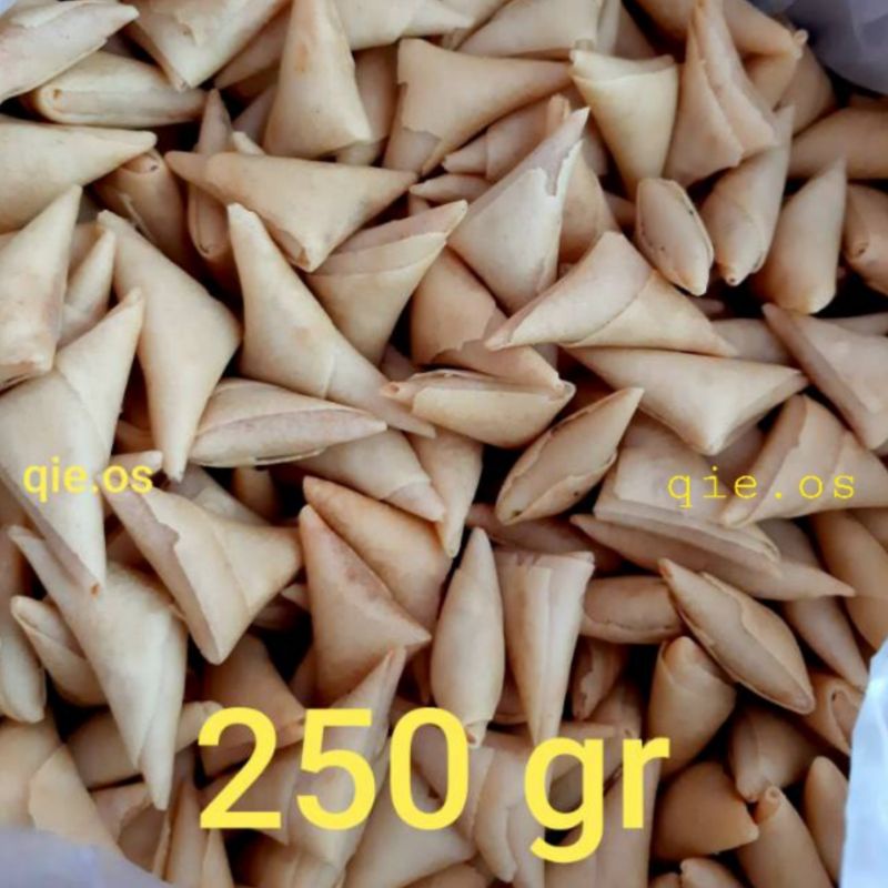 

Samosa kering sambosa ayam 250 gr snack makanan cemilan camilan kuker