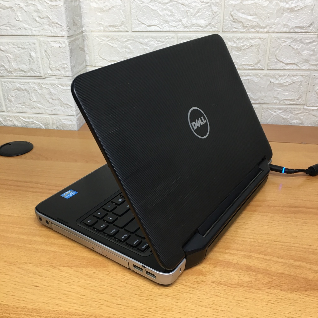 Laptop Dell Vostro 1450 Core i3 RAM 4GB Siap Pakai