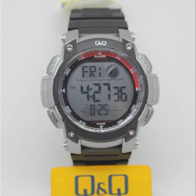 Jam Tangan Cowok Pria QQ Q&Q Digital M119J003Y Warna Hitam Abu Merah