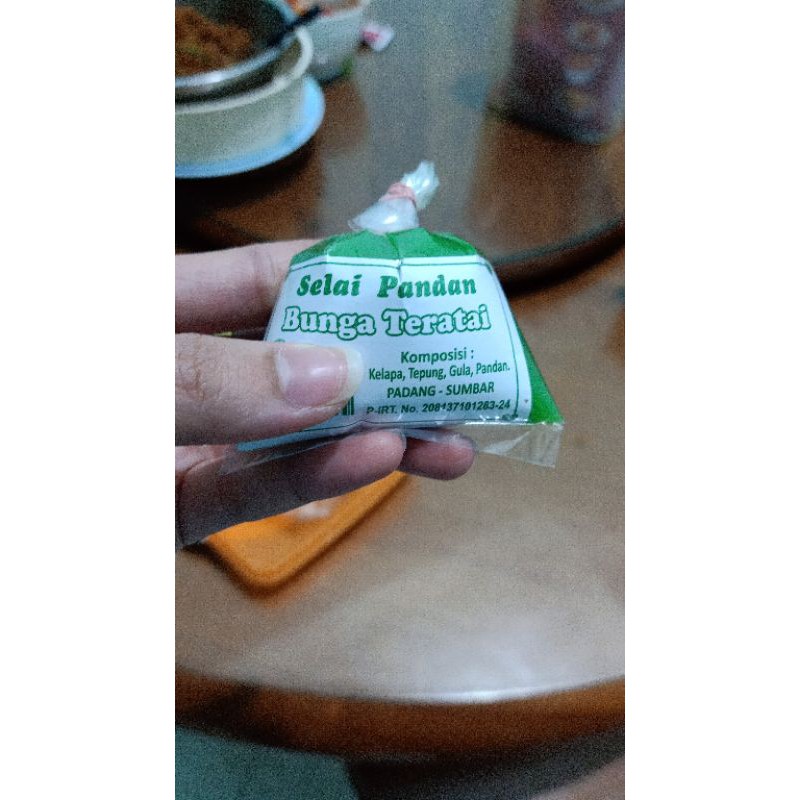 

Selai pandan bunga teratai