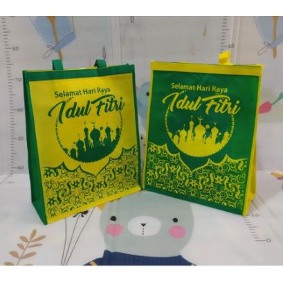 

Tas Spunbond Jahit BX 2019 uk. 40x30x15 cm Kapasitas 10Kg