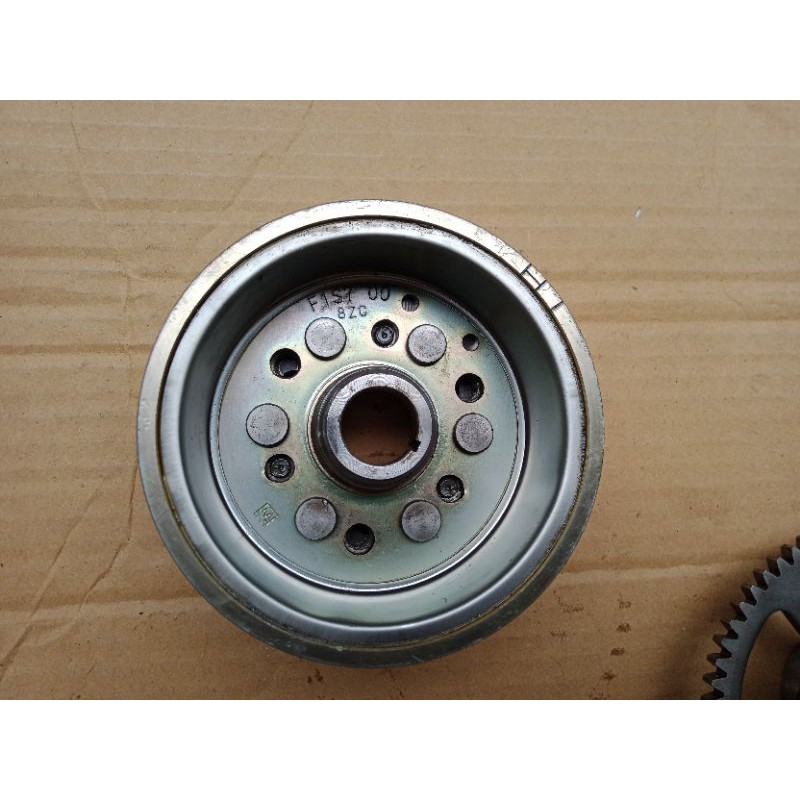 Magnet Yamaha Jupiter MX lama karbu 135 / ORIGINAl