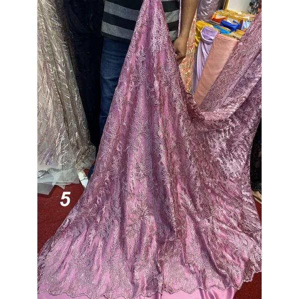 kain tile daun/ Bahan kebaya modern