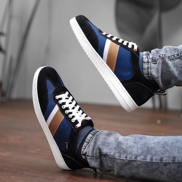 WILSON NAVY |ManNeedMe x ARF| Sepatu Sneakers Pria Casual Canvas Shoes ORIGINAL