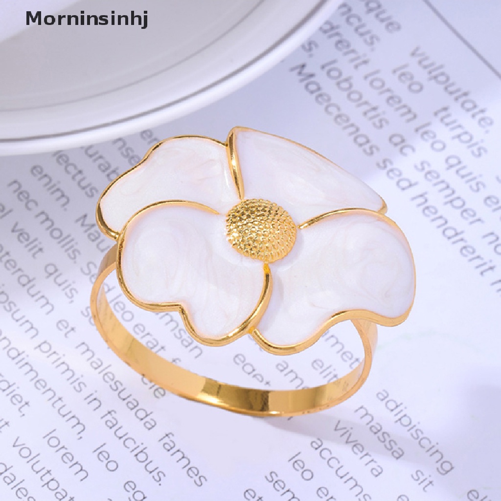 Cincin Serbet Desain Bunga Daisy Untuk Dekorasi Meja Pernikahan