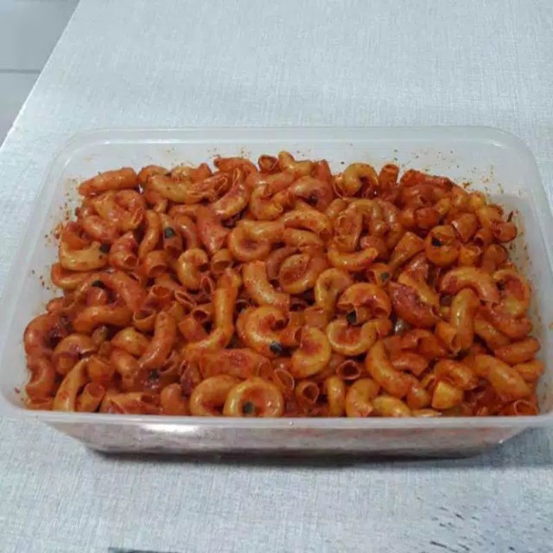 

[FREE ONGKIR] Makaroni Bantat Box pedas asin daun jeruk makroni sepiral bantet cemilan murah enak