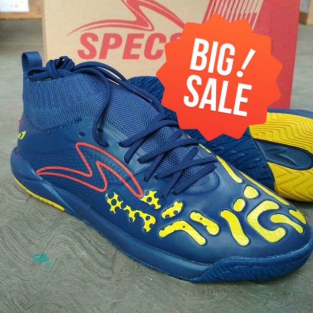 Sepatu futsal SPECS Swervo Thunderstorm