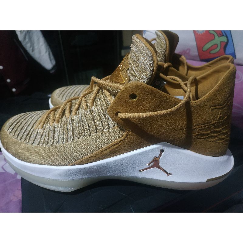 Air Jordan XXXII Low Golden Harvest sepatu basket jordan original