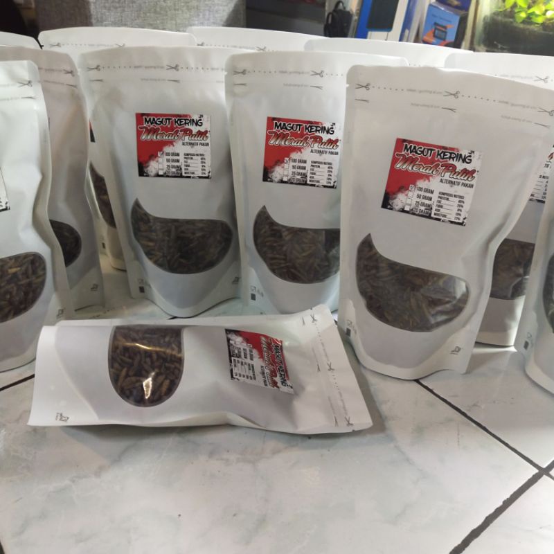 magot kering merah putih kemasan 100 gram