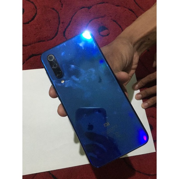 MI 9 SE 6/128GB Global Version (Second)