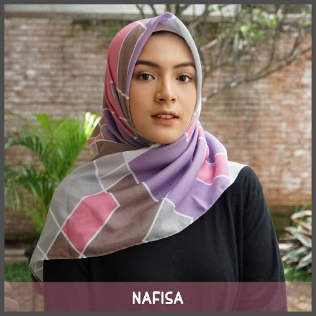 Hijab Voal Printing / Hijab Segiempat Murah / Hijab Motif Nafisa By Zaneva