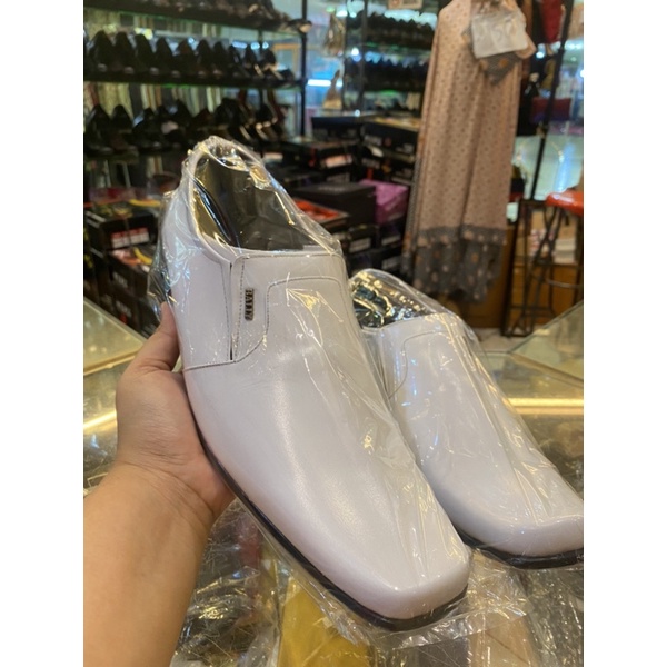 SEPATU PANTOFEL PUTIH SEPATU PRIA PUTIH