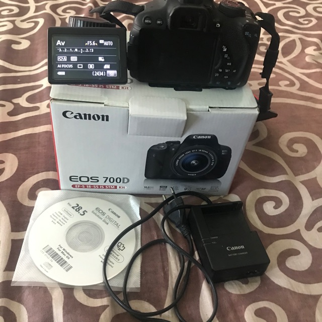 Canon EOS 700D