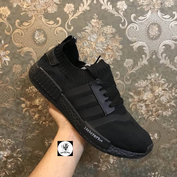 SEPATU SNEAKERS ADIDAS NMD R1 PK JAPAN Triple Black GRADE ORIGINAL