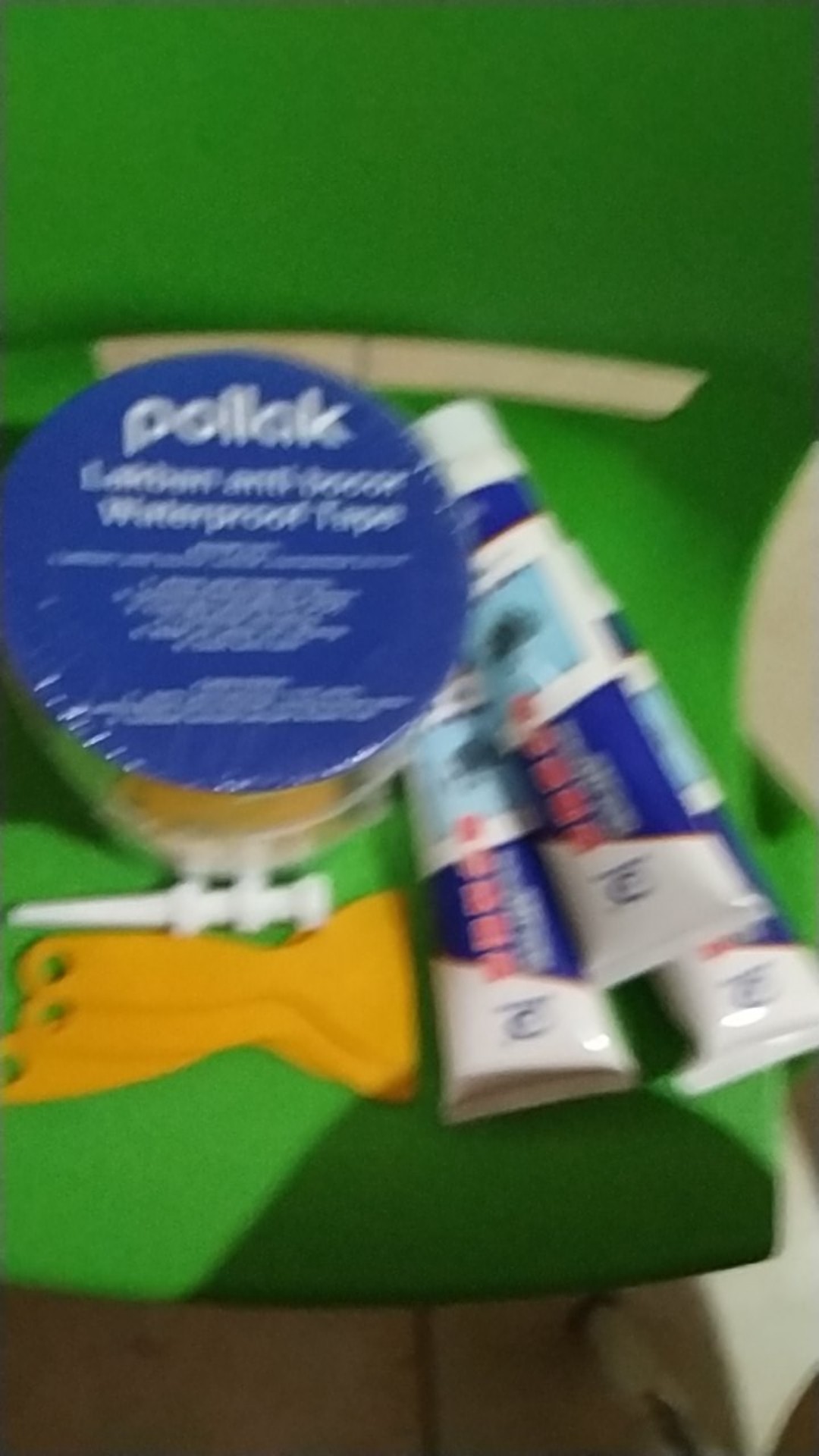 Dempul Dinding Tembok Instan Magic Wall Reapir Cream