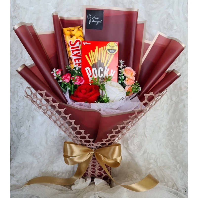 Buket Coklat | Buket Bunga Coklat | Buket Silverqueen | Buket Pocky | Buket Snack | Buket Valentine