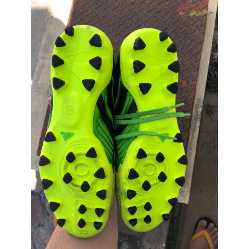 sepatu bola Adidas predator lz size 40⅔