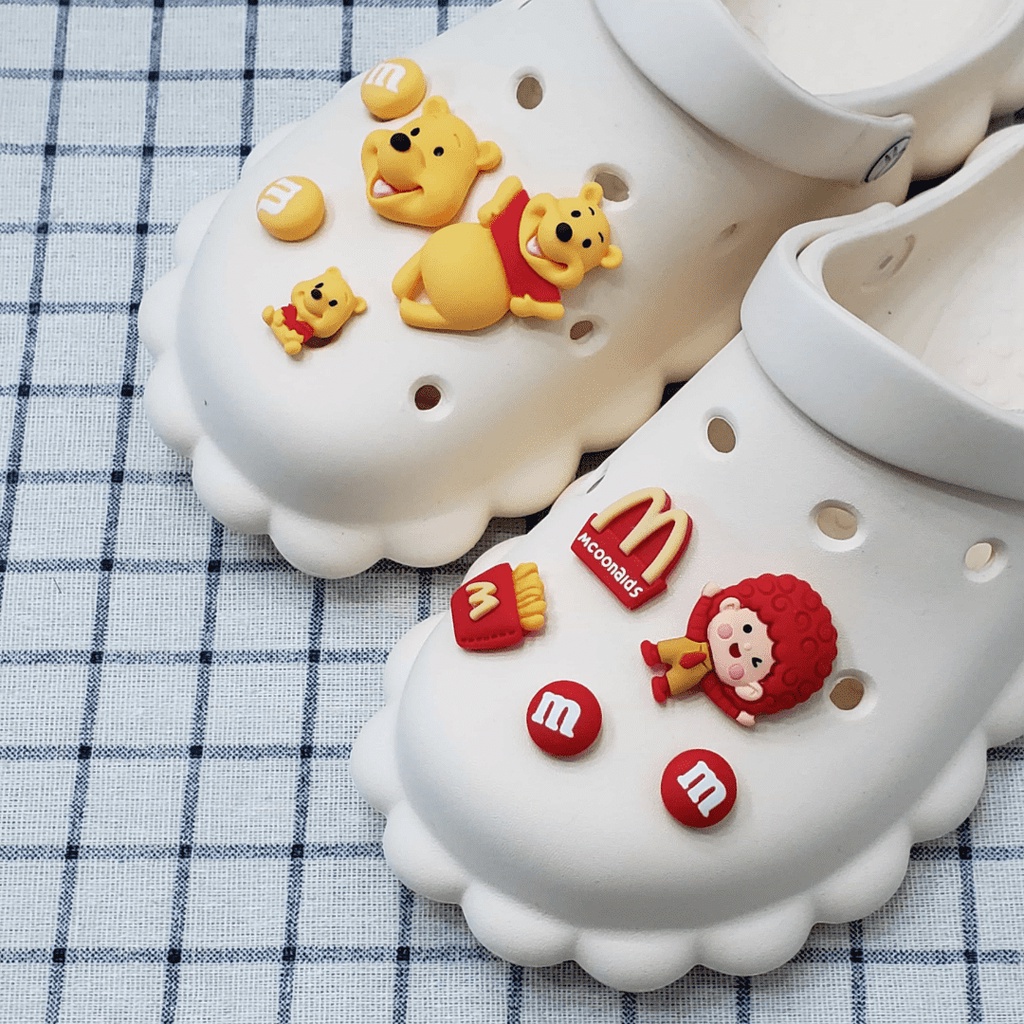 ✨shinyDIY✨Crocs jibbitz: aksesori cantik untuk sepatumu❤️10 Pcs Aksesoris Sepatu Desain Kartun Winnie the Pooh-croc jibz / Button croc / Charm