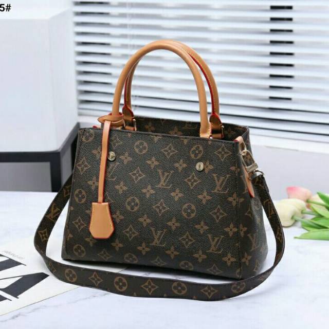 New Arrival Collection    👜👜

....Lv Louis Vuitton Montaigne Tote Sling Bag....
Kode 41055#