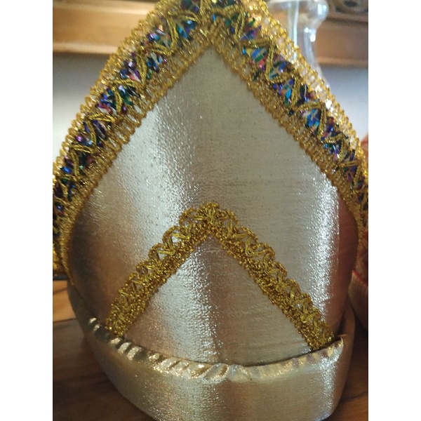 topi tanjak songket atau tanjak gold anak anak